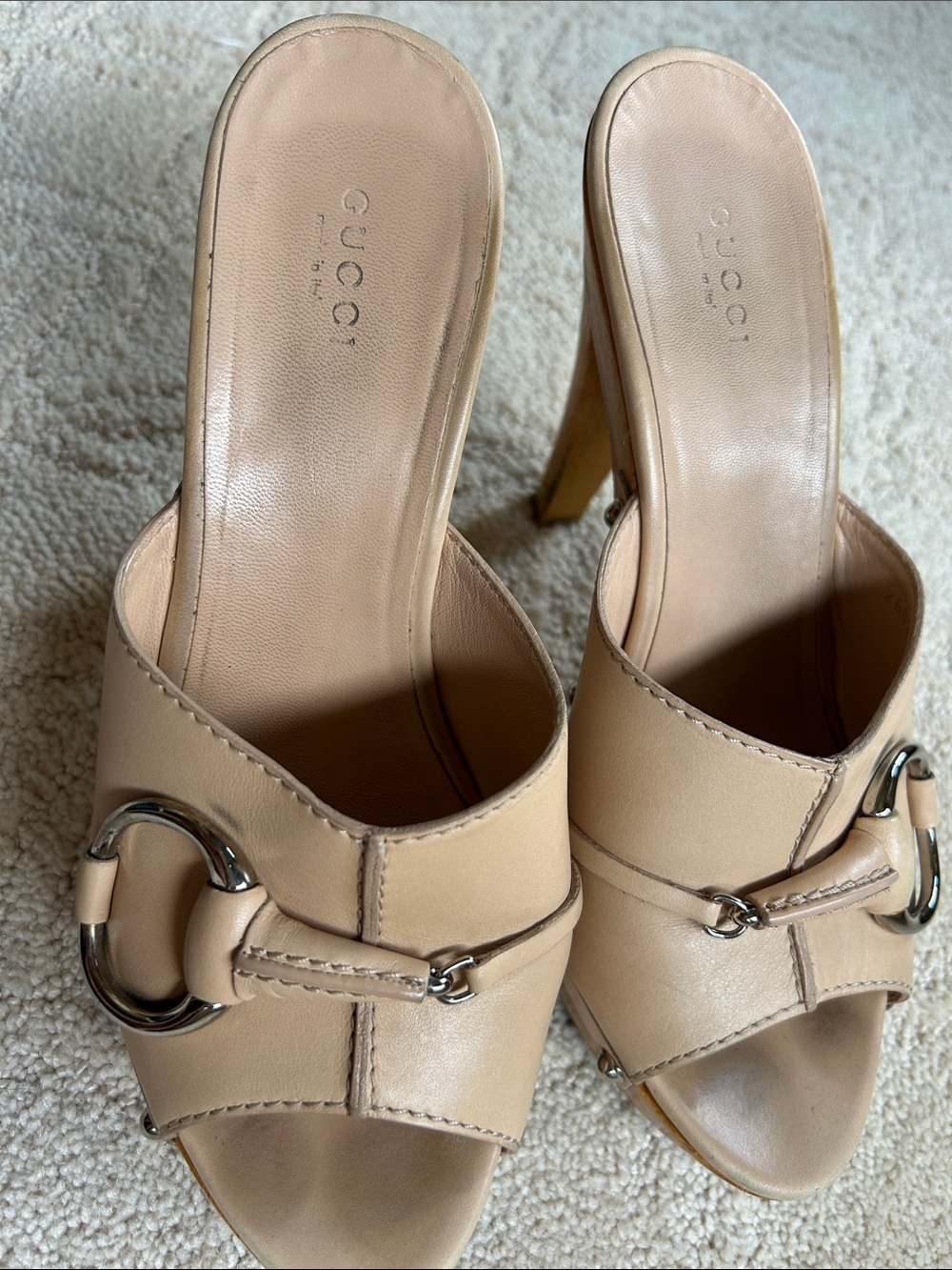 Gucci Nude Leather Platform Mule Sandals with Silver Horsebit - Picture 6 of 7